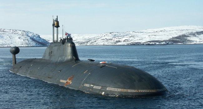 Британцы перехватили российскую подводную лодку в Северном море