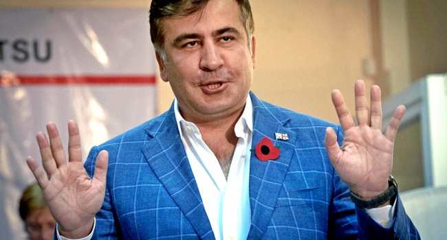 На Саакашвили подали в суд