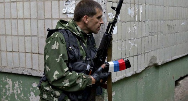 Тымчук: в Донецке уменьшается число вооруженных боевиков