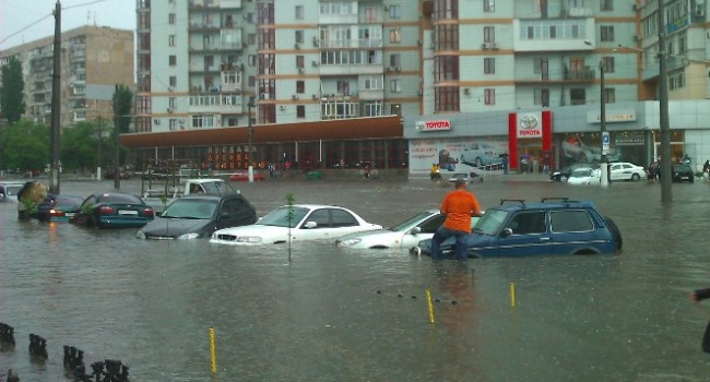 «Купаться приехало само» - Одесскую область затопило