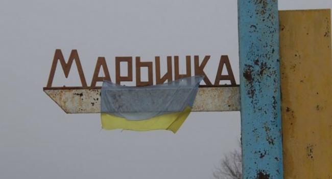В Марьинке и под Донецком не прекращаются обстрелы