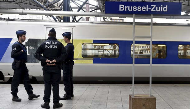 У Брюсселі під страхом нових терактів закриють метро