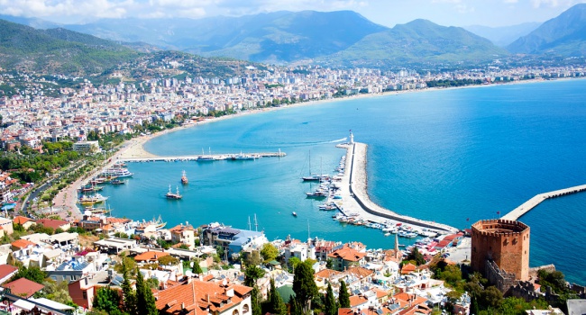 В ожидании богатых туристов в Турции отменят "все включено"