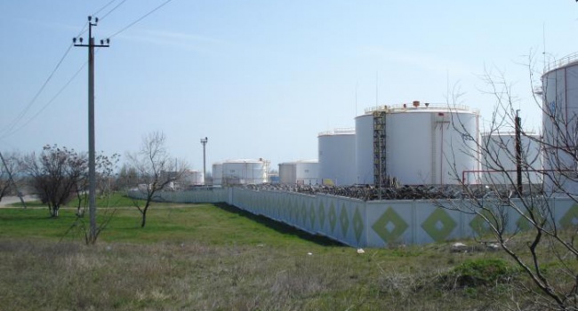 Севастопольська нафтобаза повернеться Україні