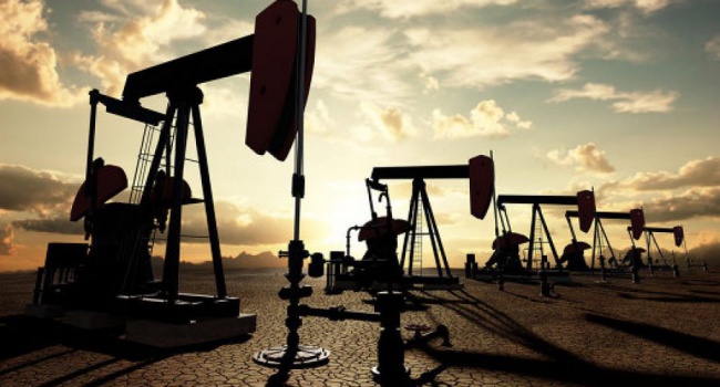 Торги в понедельник заканчиваются очередным обвалом цен на нефть