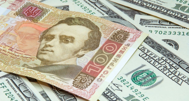 "Украинцы продали больше долларов, чем приобрели", - Национальный Банк Украины