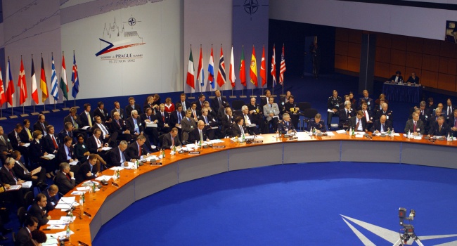 Песков: готовится заседание Совета НАТО-Россия