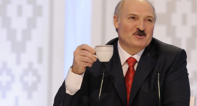 Надумали: Лукашенко хочет нормализовать отношения с США