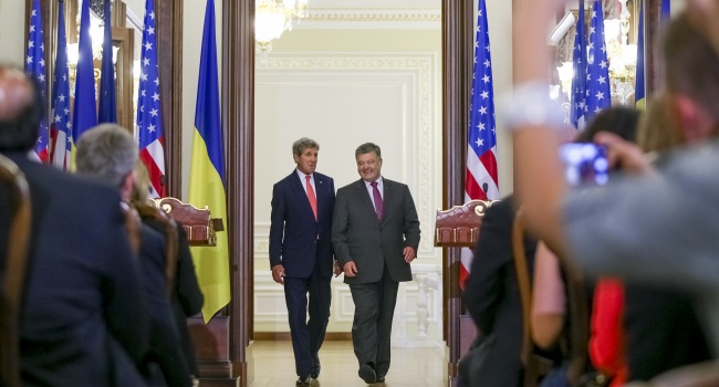 Переговоры Порошенко и Керри - фоторепортаж