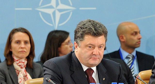Україна поділиться військовим досвідом з НАТО - Порошенко