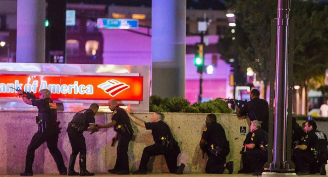 Стрельба в Далласе: убито пятеро полицейских