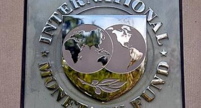 Кабмин: решение МВФ будет известно до конца месяца