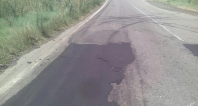 Чудеса ремонта: дорога под Одессой просуществовала несколько дней
