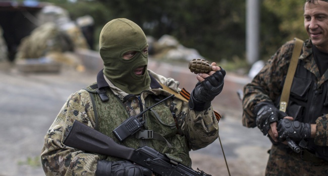 Террористы и преступники воюют против целостности и независимости Украины