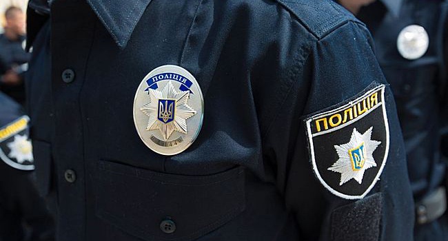 Під час отримання хабара затримали поліцейських Чернігова