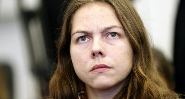 Вера Савченко: "Моя сестра никогда не обсуждала с Лесиком вопрос войны на Донбассе"