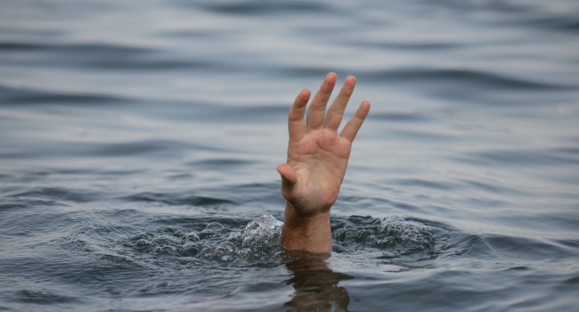 Более 700 украинцев утонули в водоемах с начала года