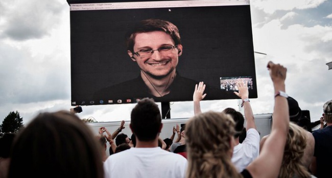 Сноуден разработал телефон с защитой от прослушивания и слежения