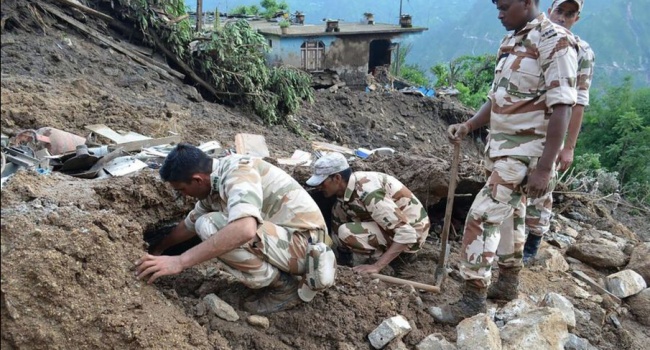 Десятки погибших в результате наводнений в Индии и Пакистане