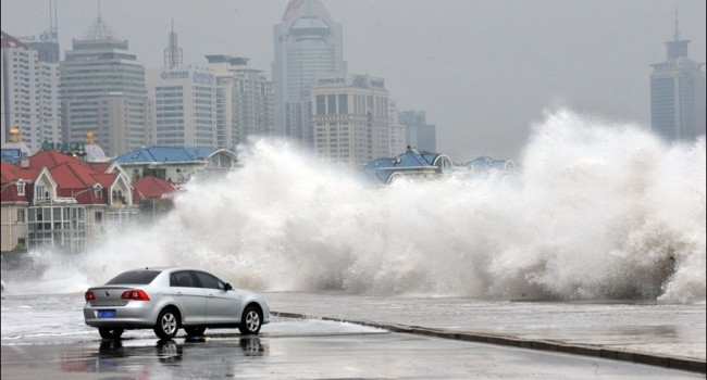 На Китай надвигается самый мощный тайфун