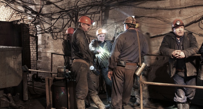 Минфин анонсировал выделение 200 миллионов на погашение задолженности по зарплате шахтерам