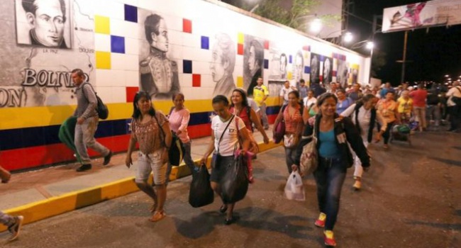 Колумбія та Венесуела відкрили кордони