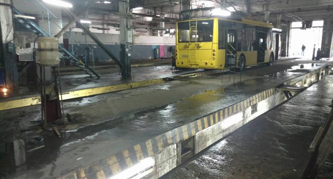 В Сумах из-за дождя могут остановиться троллейбусы