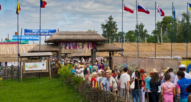 В Полтавской области открывается Сорочинская ярмарка