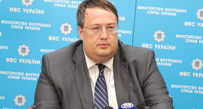 Геращенко: пора заблокировать антиукраинские сайты