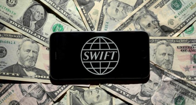 Reuters: Система платежей SWIFT оказалась слишком уязвимой