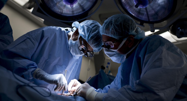 Индийские хирурги извлекли из тела пациента 40 ножей