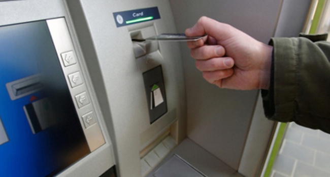 Станции киевского метрополитена оборудуют банкоматами