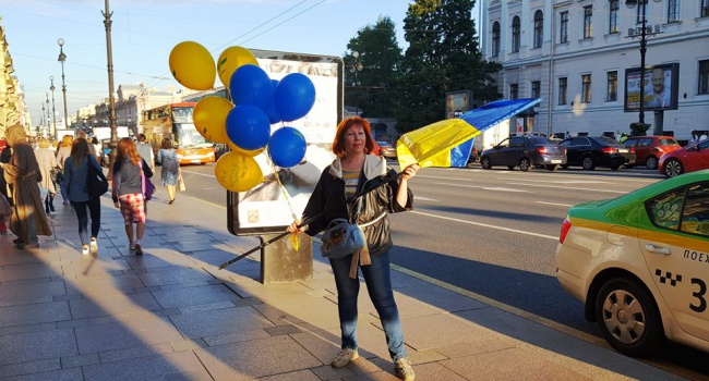 В Санкт-Петербурге отпраздновали День Независимости Украины,- фото