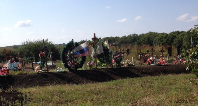 В соцсети появились фото кладбища террористов ДНР