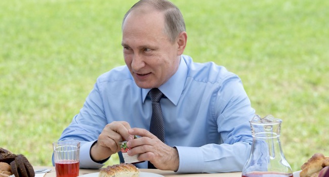 Павло Правий: Гроші на тортик для замміністра фінансів дав Путін