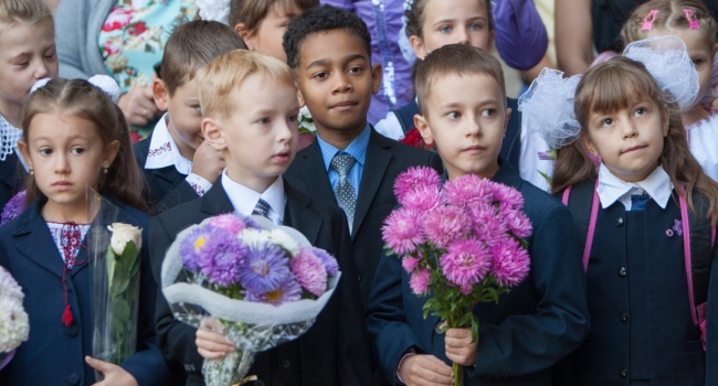 1 сентября в украинских школах - фоторепортаж