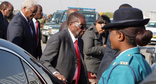 Президент Зимбабве Роберт Мугабе: в свои 92 я - "как огурчик"!