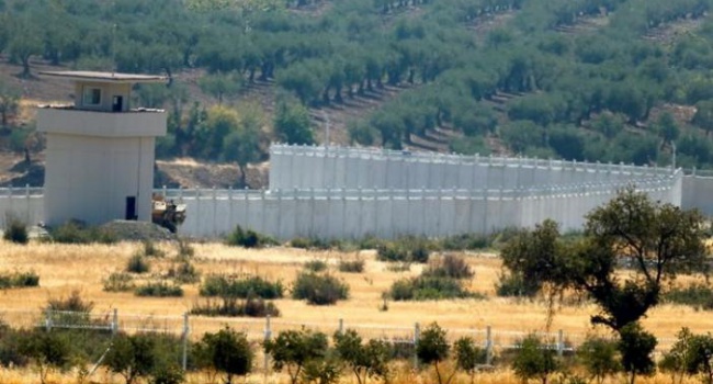 Турция заявила об очищении 90-километровой буферной зоны в Сирии от ИГИЛ