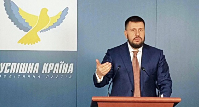 Одіозний екс-міністр Клименко подає до суду на одне з міст України