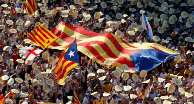 Каталония заявила, что станет независимым государством в 2017 году