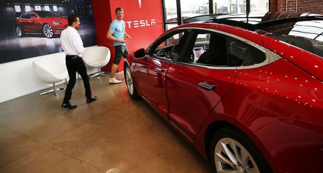 Производитель автомобилей Tesla отказался от автопилота, разработанного MobilEye