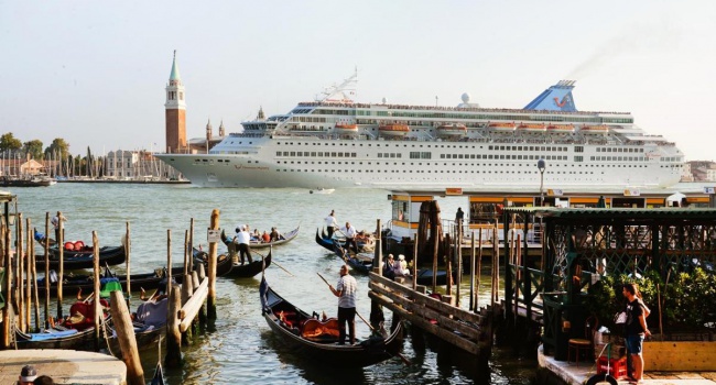 В Венеции вновь разразился "лодочный" скандал 