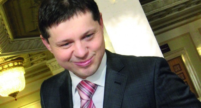 Князевич раскрыл секрет фарса под название «внеочередное заседания Рады по увольнению судей»