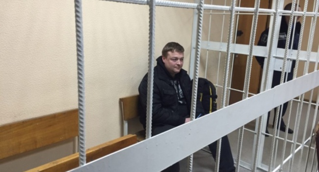 Колишній "беркутівець" вибачився перед Україною та назвав кілька імен злочинців "Майдану" ВІДЕО