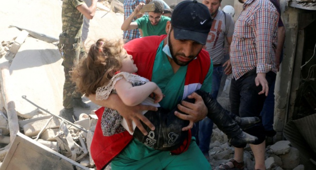 Східний Алеппо перетворився в пекло: у місто не може пробитися гуманітарна допомога