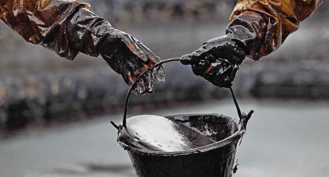 Блогер пояснив чому угода про скорочення обсягів видобутку нафти залишається під питанням