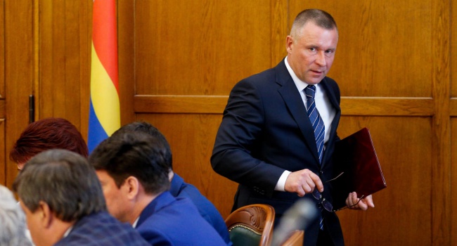 Вистачило не надовго: охоронець Путіна звільняється з посади губернатора Калінінградської області