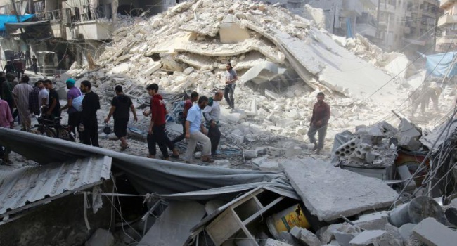 Российские бомбардировщики уничтожили один из рынков в Алеппо - погибли 25 человек