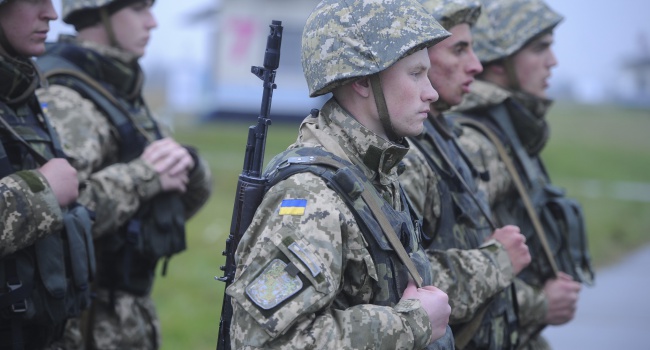 Коли українська армія стане контрактною - Порошенко 