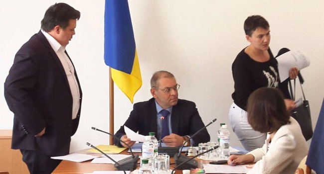 Савченко знову відзначилась: зірвала засідання комітету оборони
